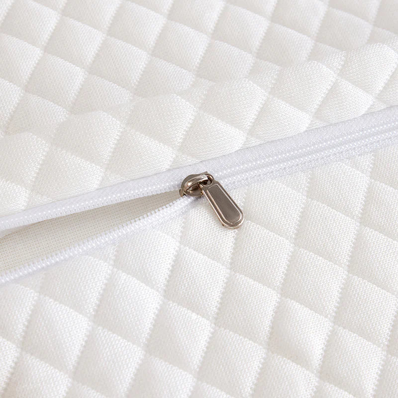 SleepAlign™ Memory Foam Pillow